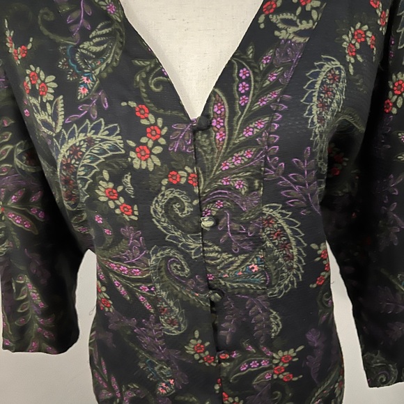 Jessica Simpson Women’s blouse dark green paisley button down 3/4 sleeves Size M - Picture 5 of 6